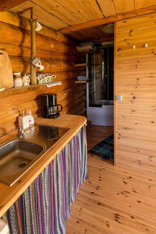 Veskikivi Holiday Home Mäebe Buitenkant foto